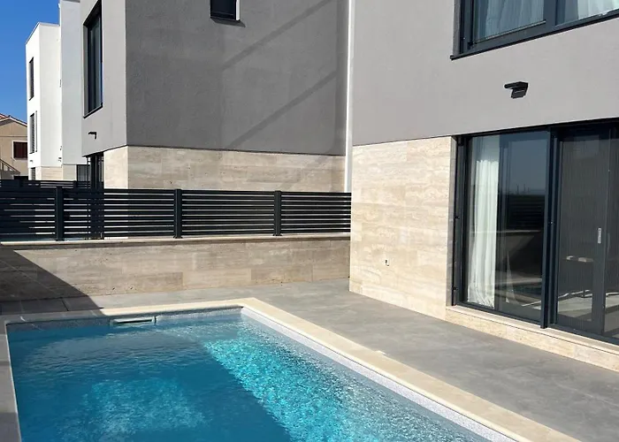 别墅 Seaview Amy - Private Pool, Sauna & Jacuzzi Kožino