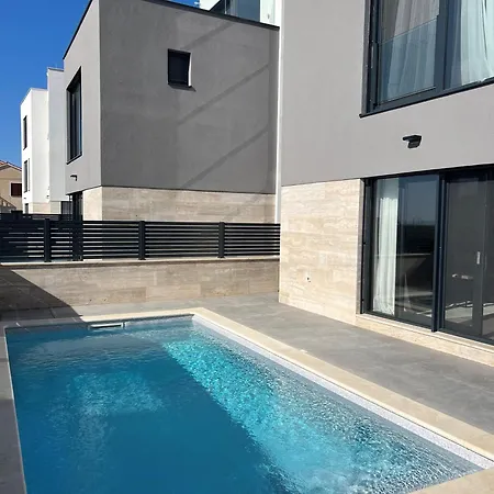 Vila Seaview Amy - Private Pool, Sauna & Jacuzzi Kožino