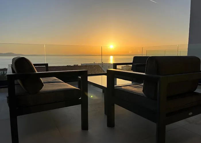 Seaview Amy - Private Pool, Sauna & Jacuzzi * Kožino