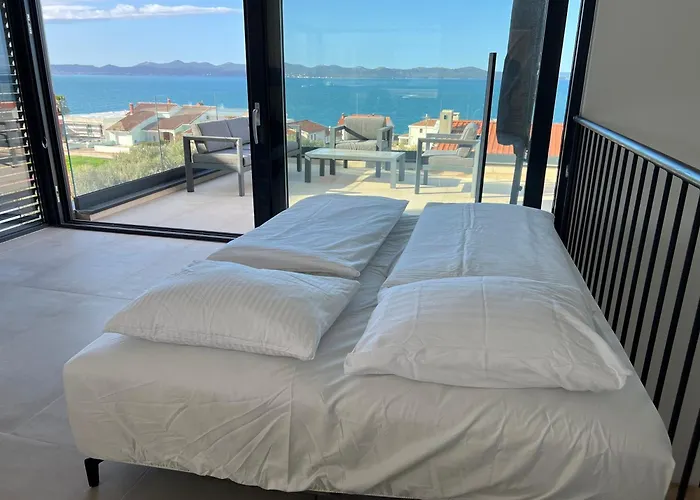 빌라 Seaview Amy - Private Pool, Sauna & Jacuzzi *